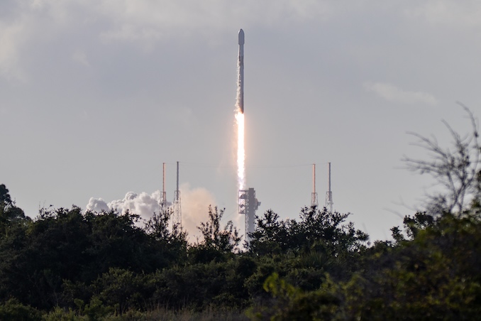Falcon 9 liftoff