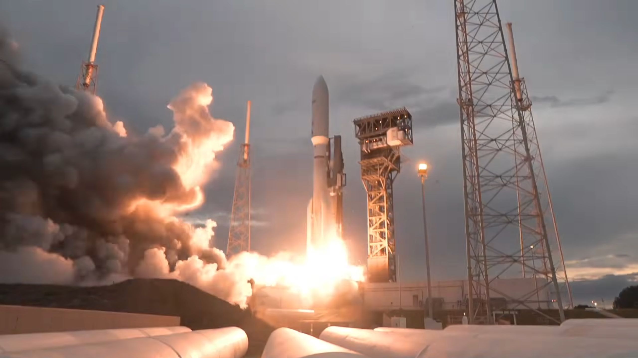 Atlas V Launches 29 Amazon LEO Satellites, Ties Heaviest Payload Record