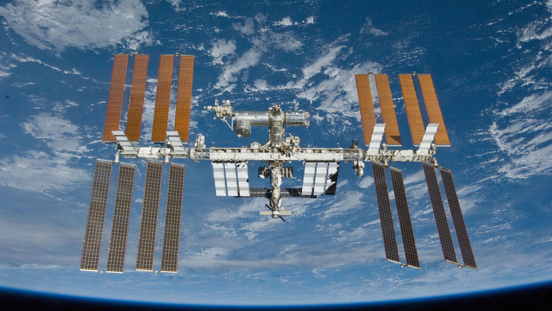 ISS Crew Shelters in SpaceX Dragon as Cosmonauts Work to Seal Years-Long Air Leak