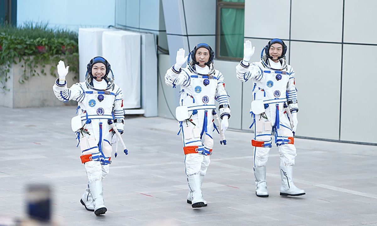 Hong Kongs First Astronaut Lai Ka-ying Adapts to Microgravity Aboard Tiangong, Space-Earth Dialogue Expected Soon