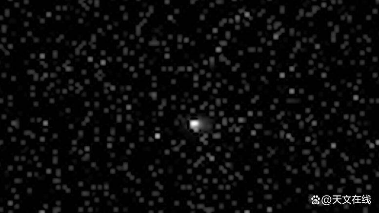 天问一号拍摄到星际彗星3I/ATLAS罕见特写